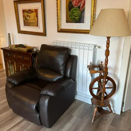 Aurora 2-bed - Sleeps 4 - Montseny Park *